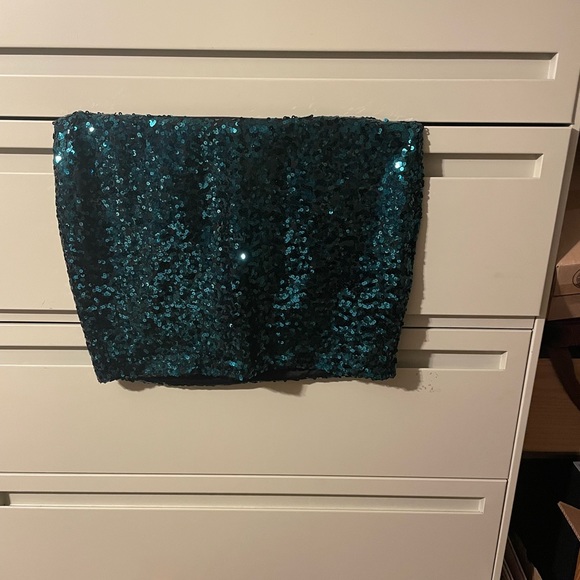 NWT Torrid Size 2 Green Sequin Mini Skirt - Picture 3 of 4